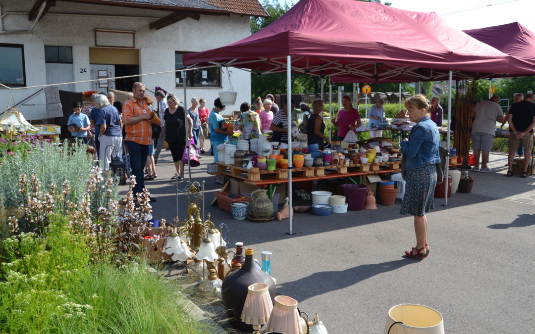 Sommerflohmarkt der Initiative Sinsheimer Weihnachtsmarkt