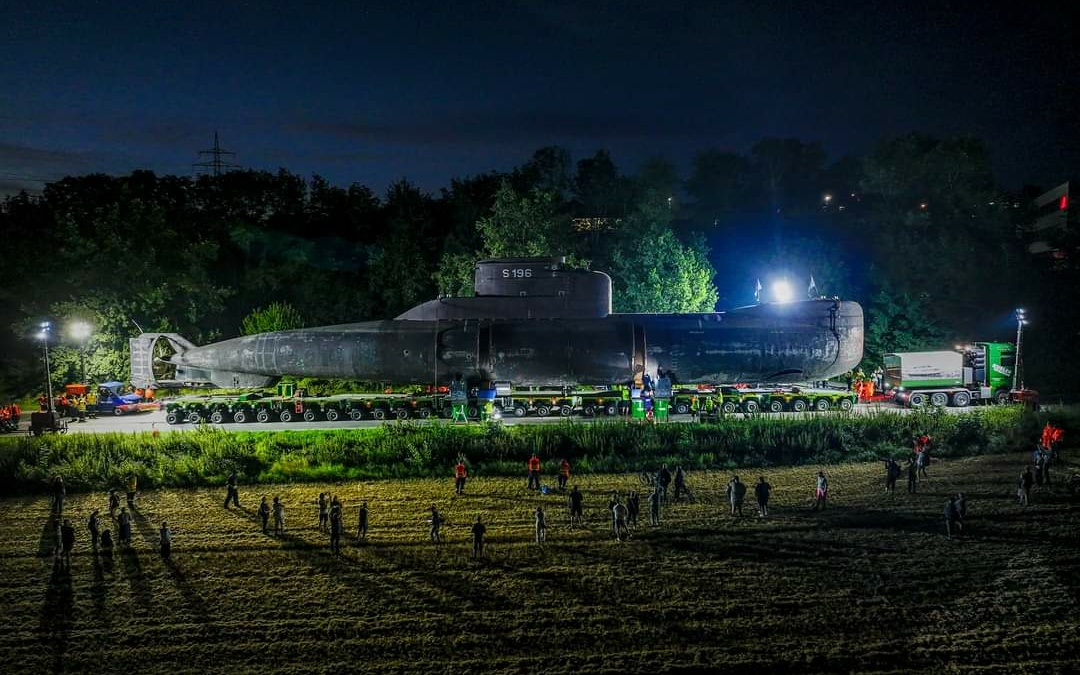 U-Boot U17 als Geisterfahrer auf der Autobahn